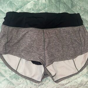 LULU size 4 heather gray
